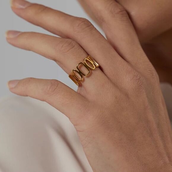 New Gorgeous Gold Irregular Unique Ring - Picture 1 of 10